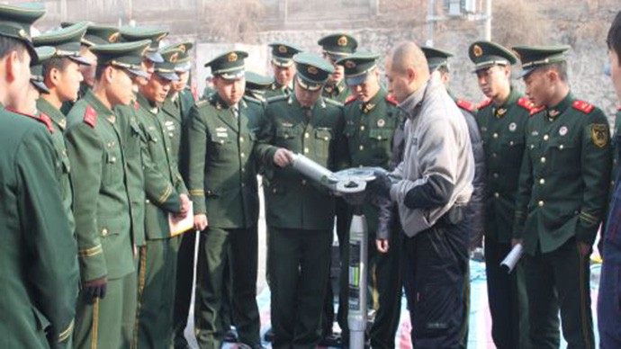 我公司技術人員在蘭州市消防特勤大隊為消防官兵現場顯示、培訓我公司所供設備